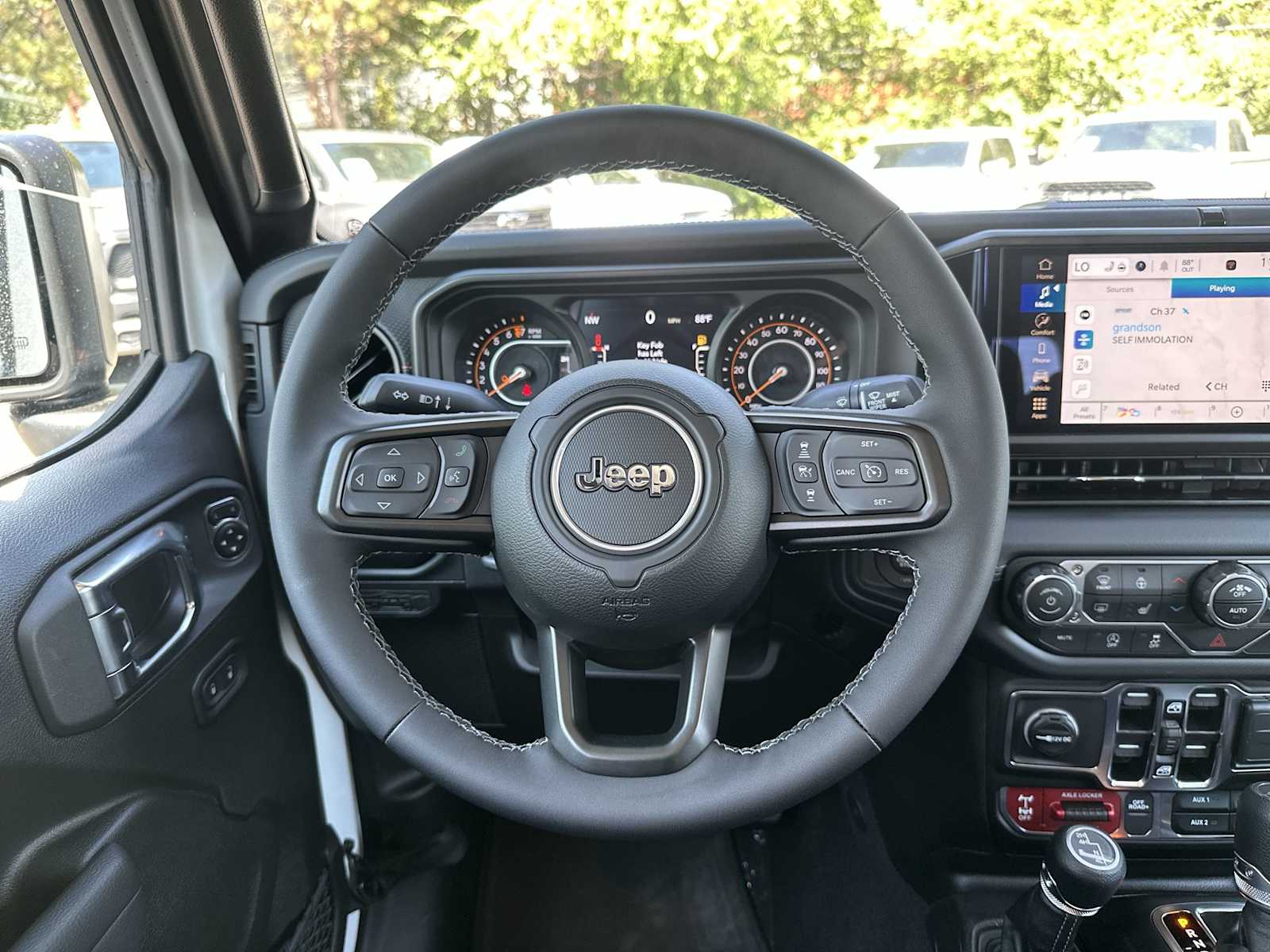 Thumbnail: 2025 Jeep Gladiator - 11