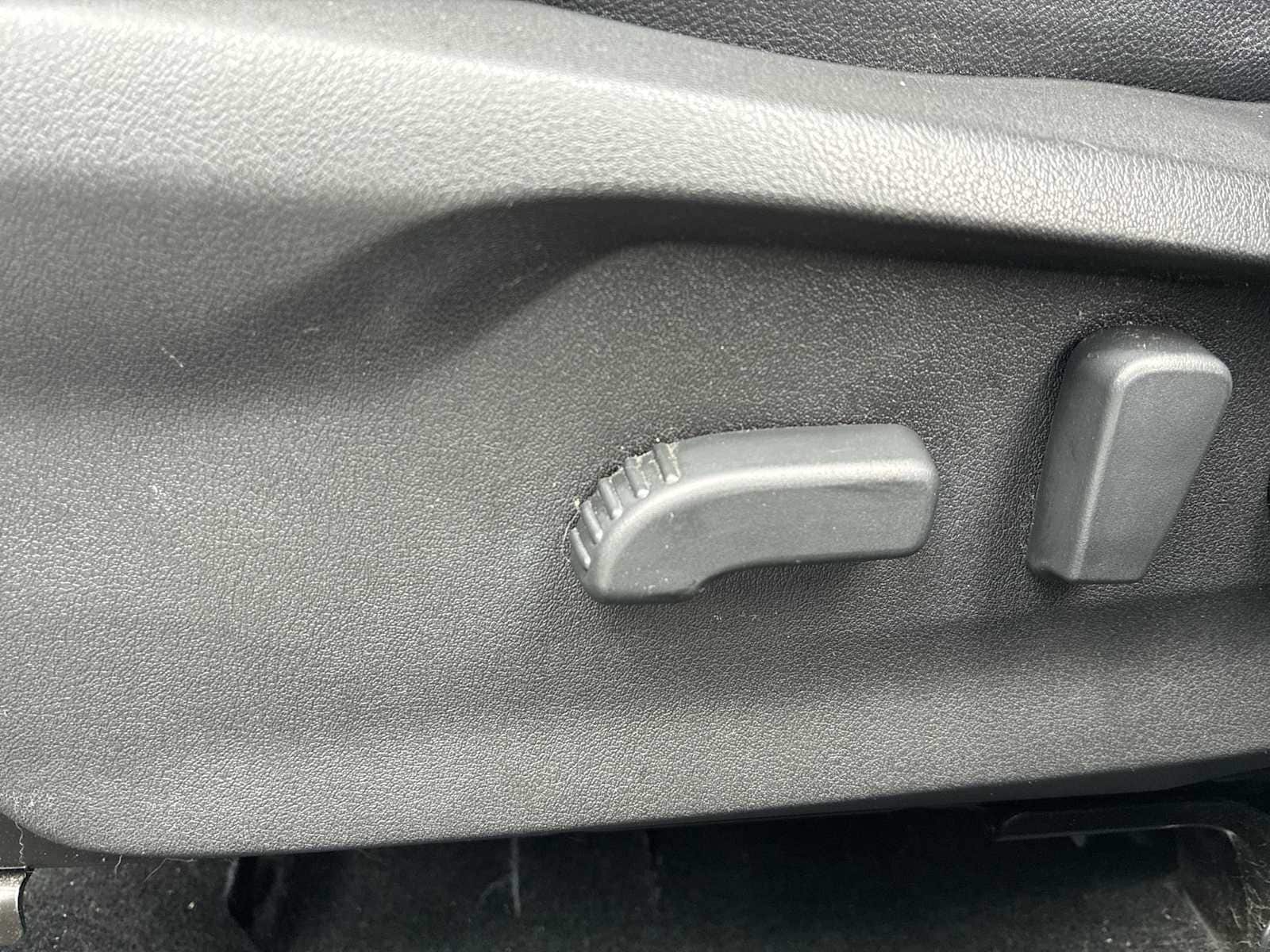 Thumbnail: 2020 Subaru Forester - 14