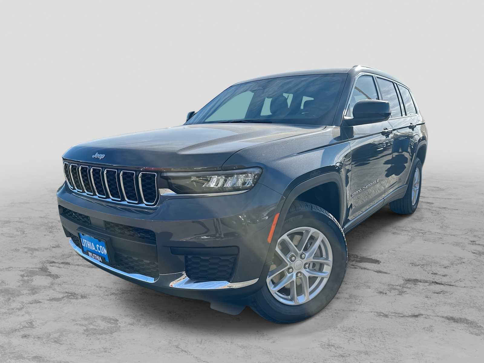 2025 Jeep Grand Cherokee L Laredo's photo