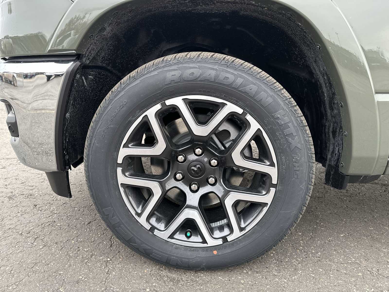 Thumbnail: 2026 RAM 1500 - 17