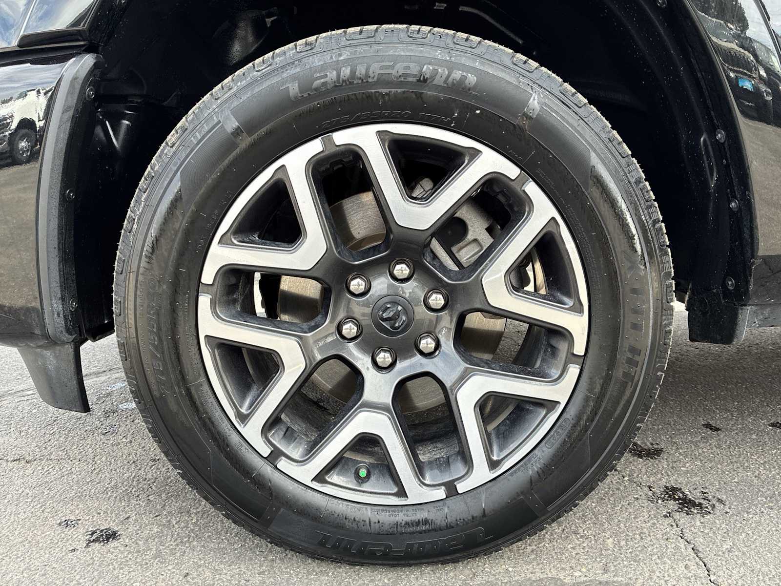 Thumbnail: 2025 RAM 1500 - 18