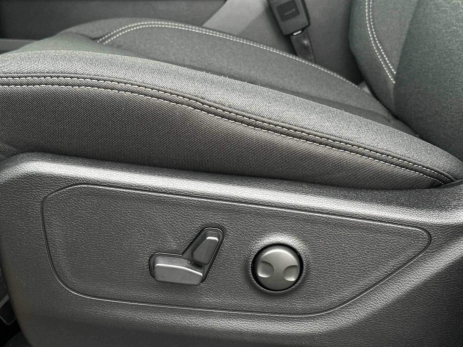 Thumbnail: 2026 RAM 1500 - 14