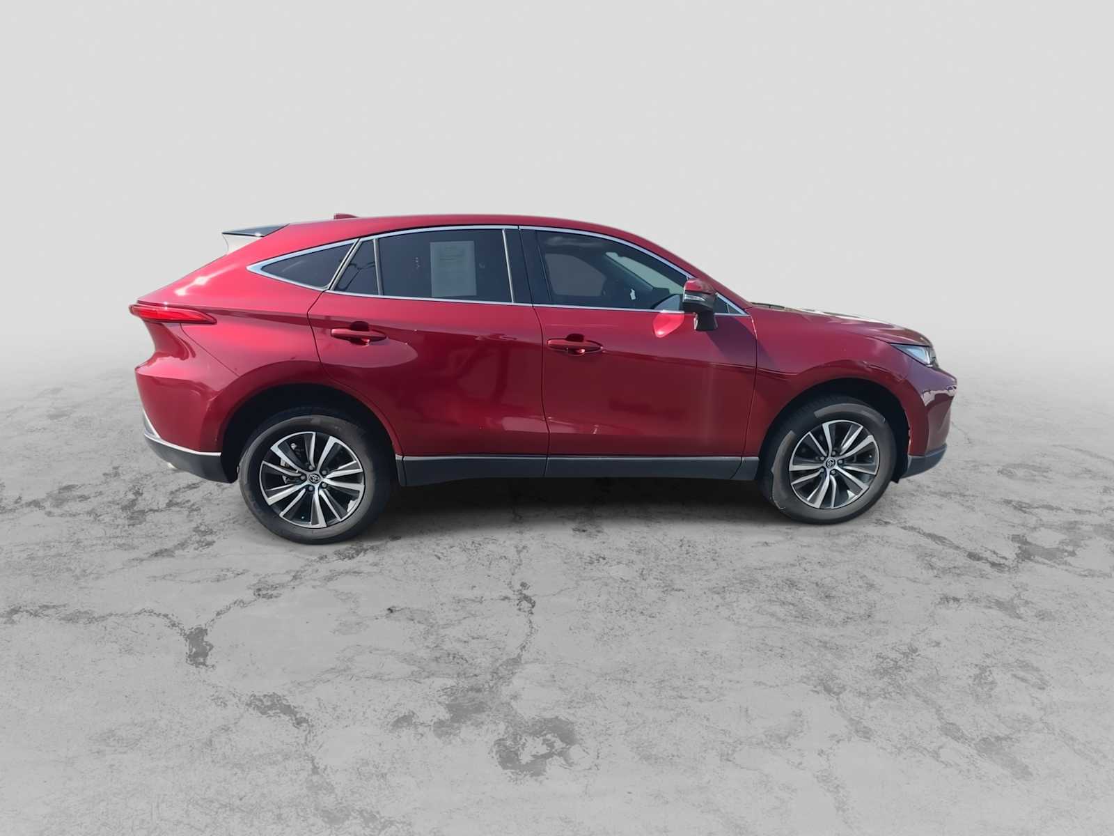 Thumbnail: 2023 Toyota Venza - 9