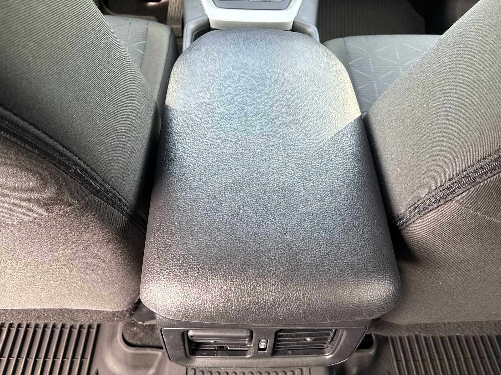 Thumbnail: 2025 Toyota RAV4 - 23