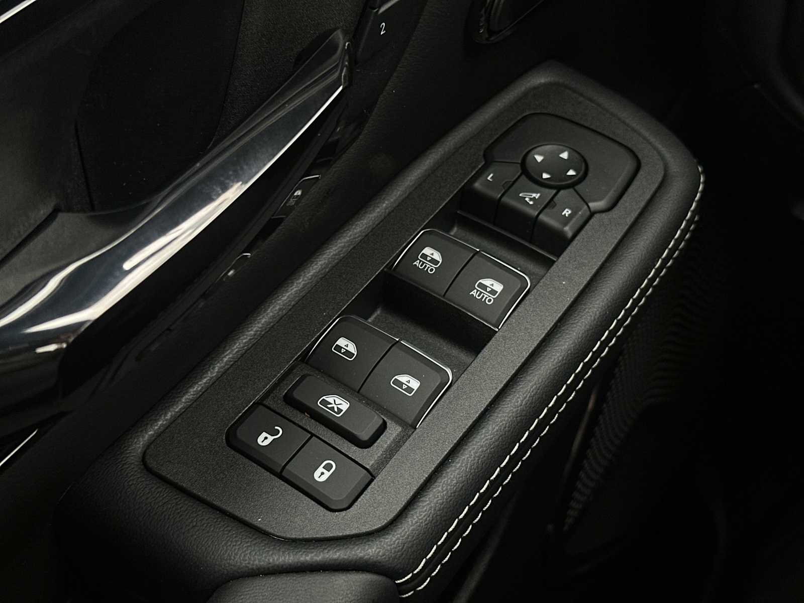 Thumbnail: 2026 RAM 1500 - 15