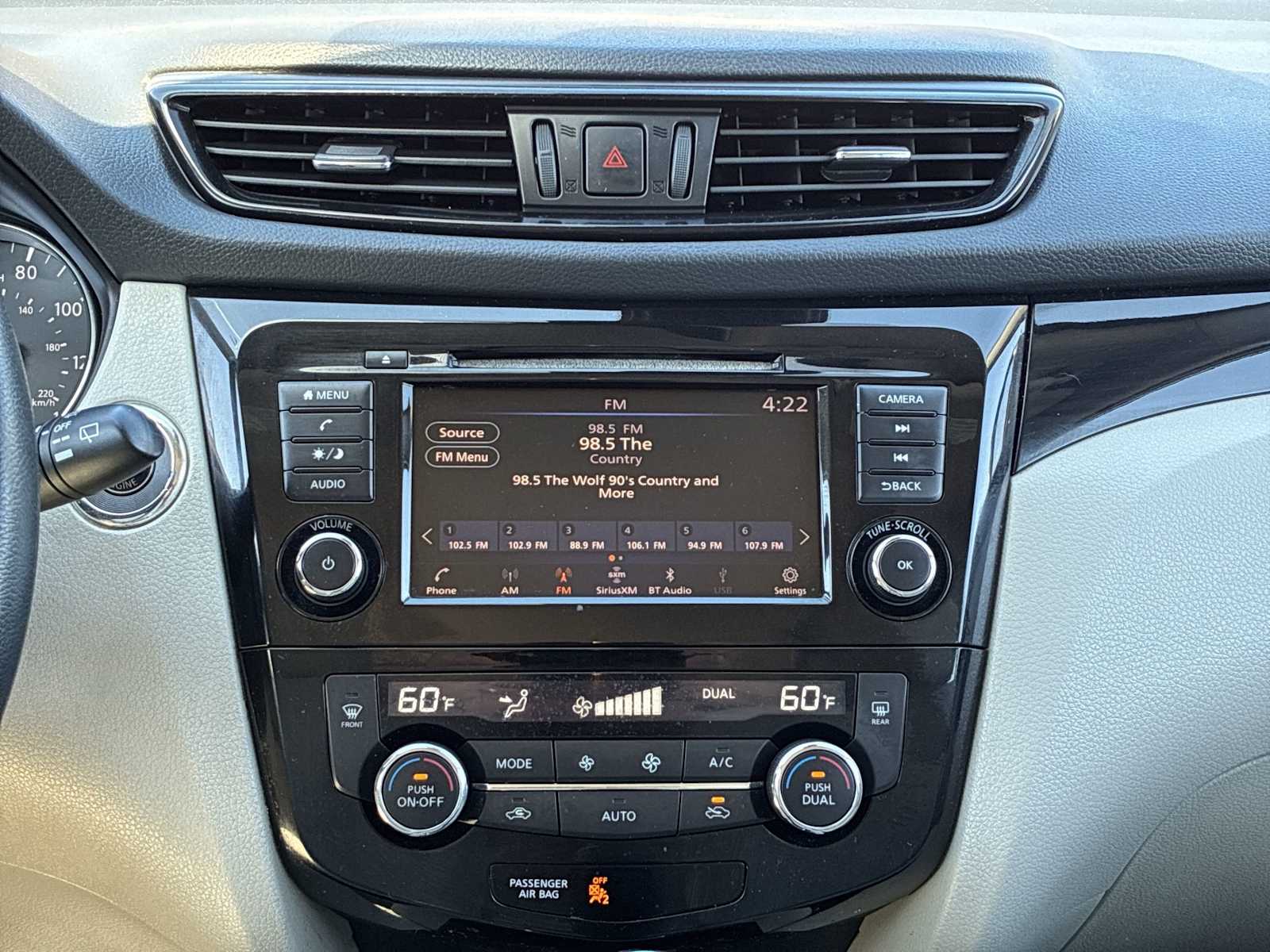 Thumbnail: 2019 Nissan Rogue Sport - 16
