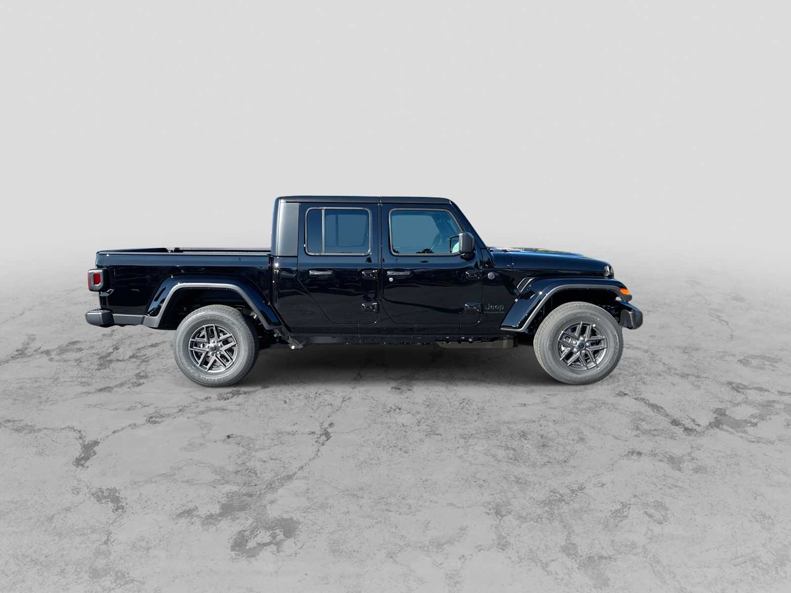 Thumbnail: 2026 Jeep Gladiator - 9