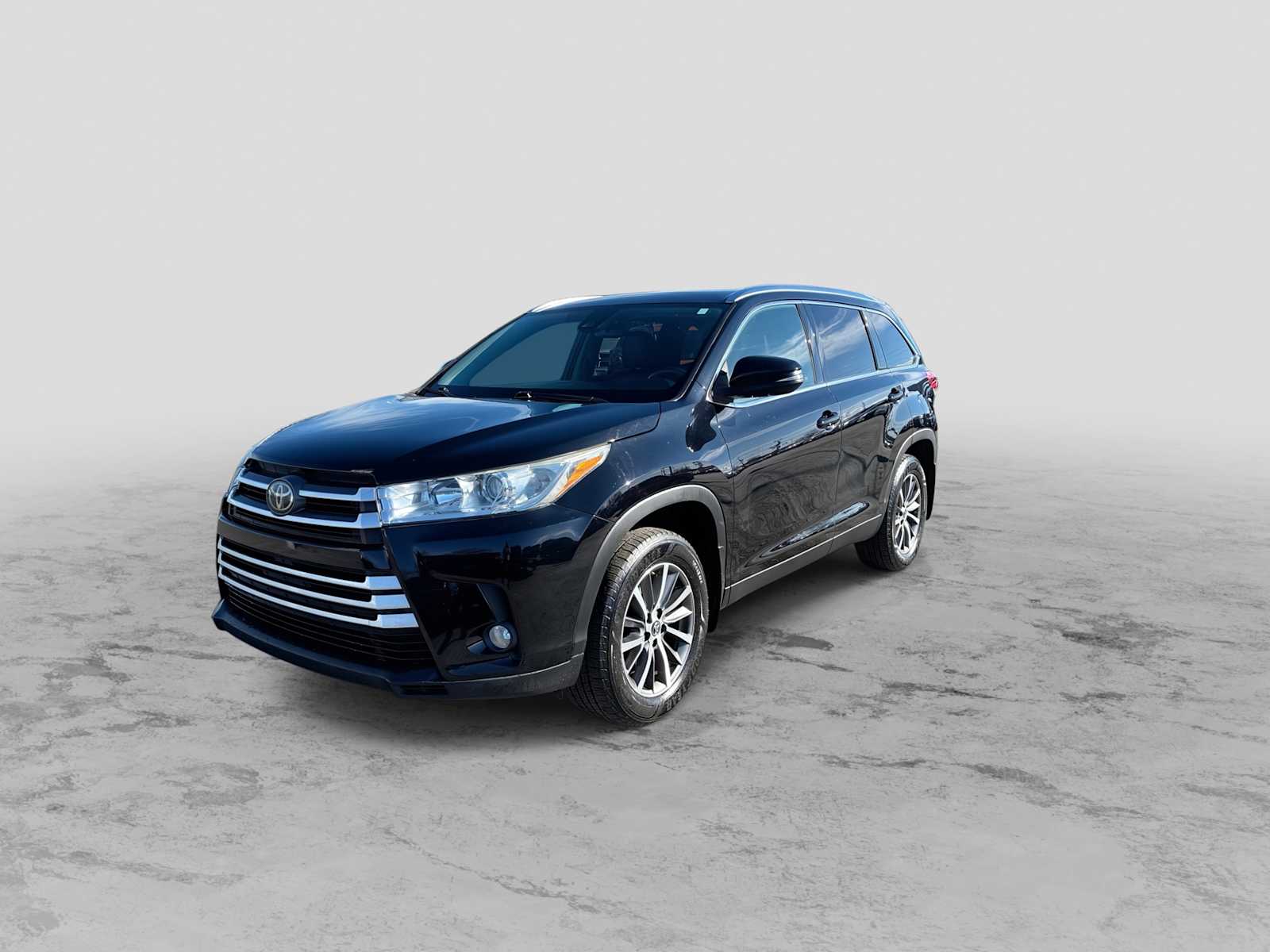 Thumbnail: 2019 Toyota Highlander - 4