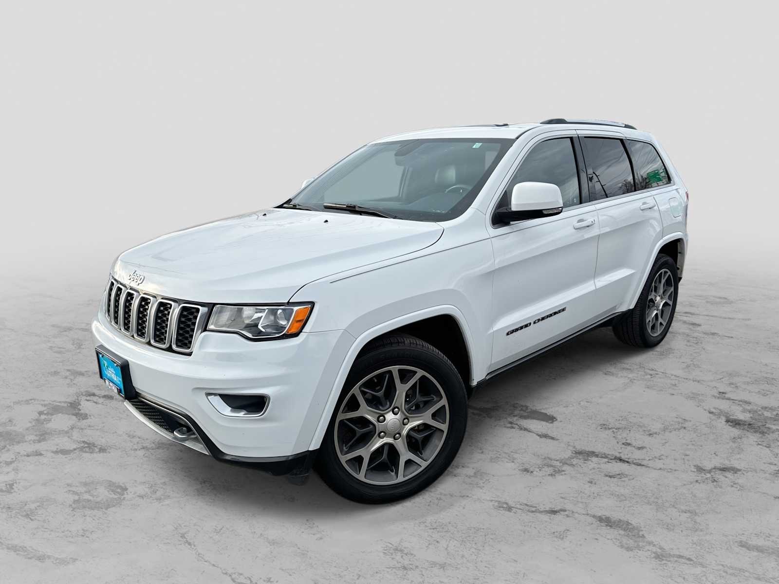 Thumbnail: 2018 Jeep Grand Cherokee - 1