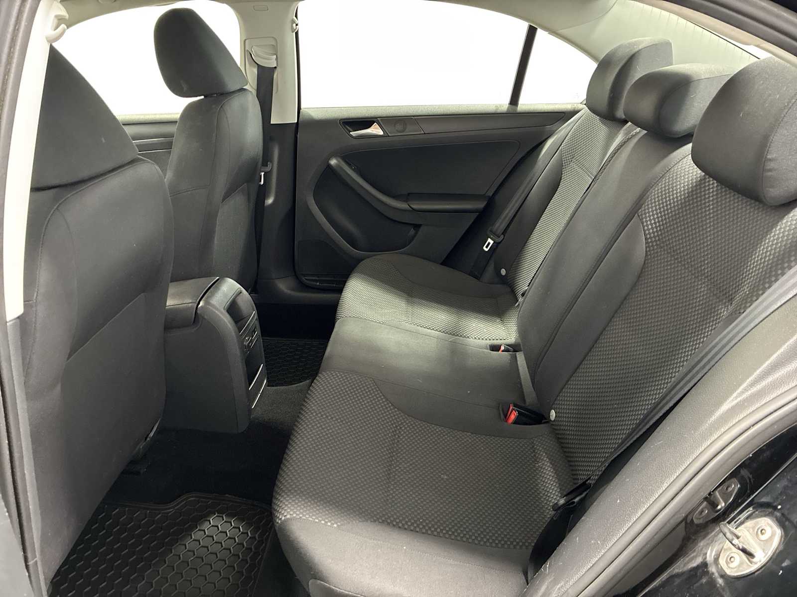 Thumbnail: 2014 Volkswagen Jetta - 22