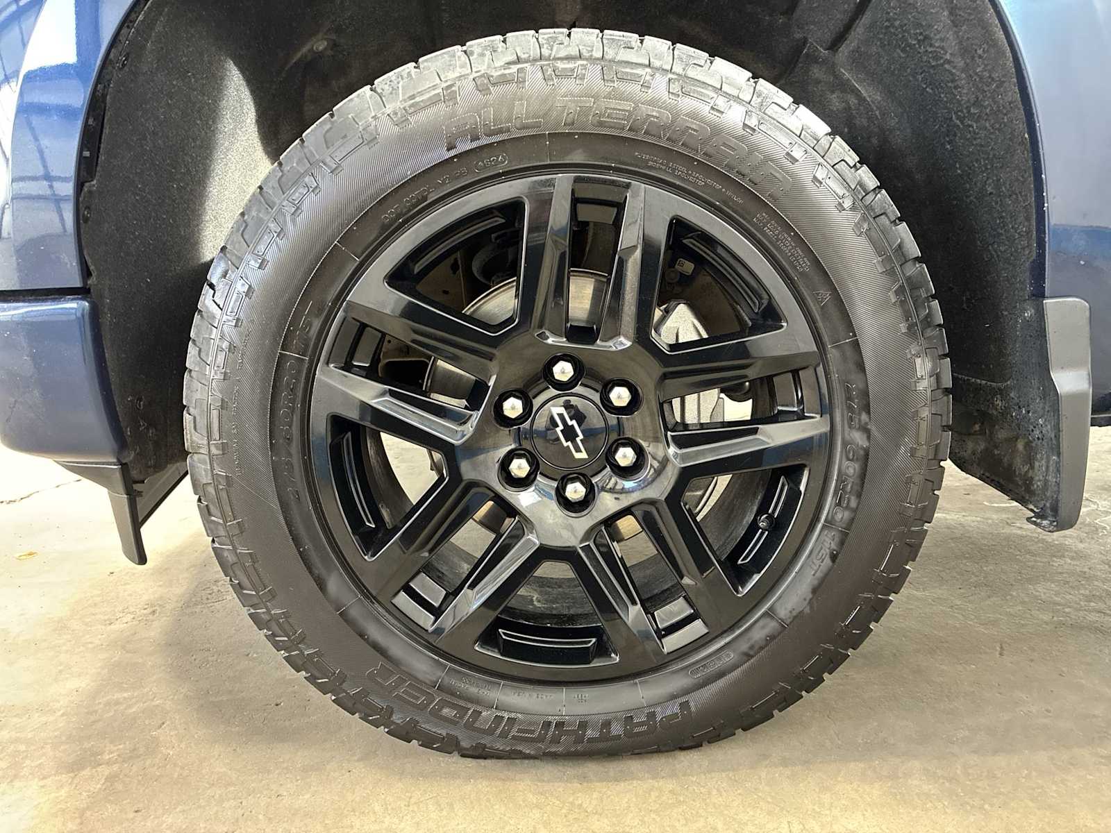 Thumbnail: 2022 Chevrolet Silverado 1500 - 18