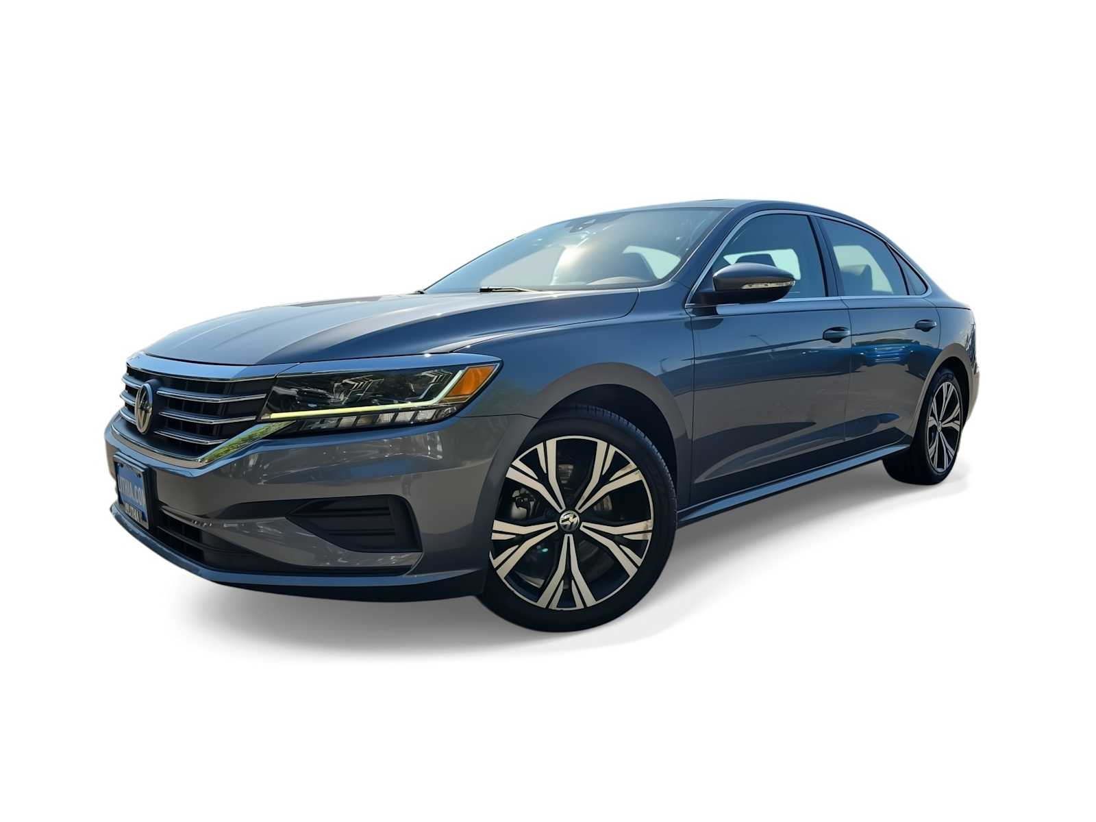 2022 Volkswagen Passat 2.0T Hero Image