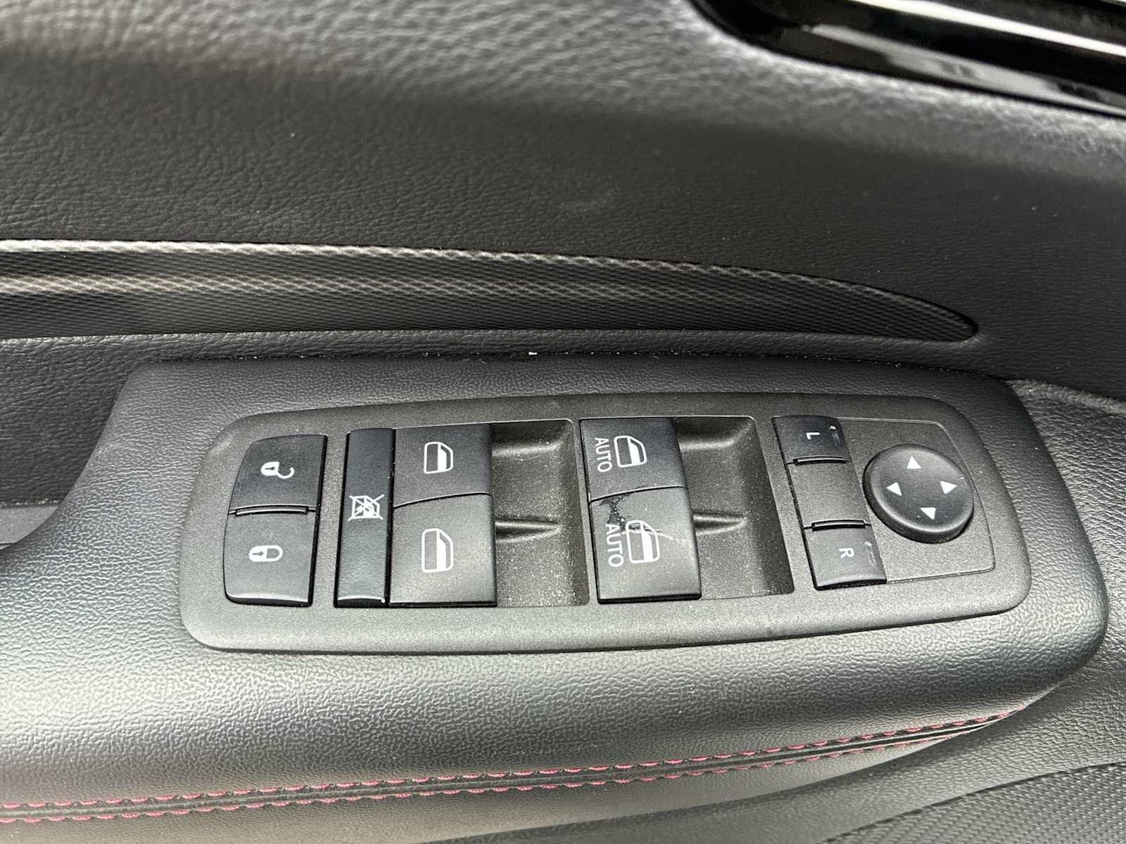 Thumbnail: 2022 Dodge Durango - 15