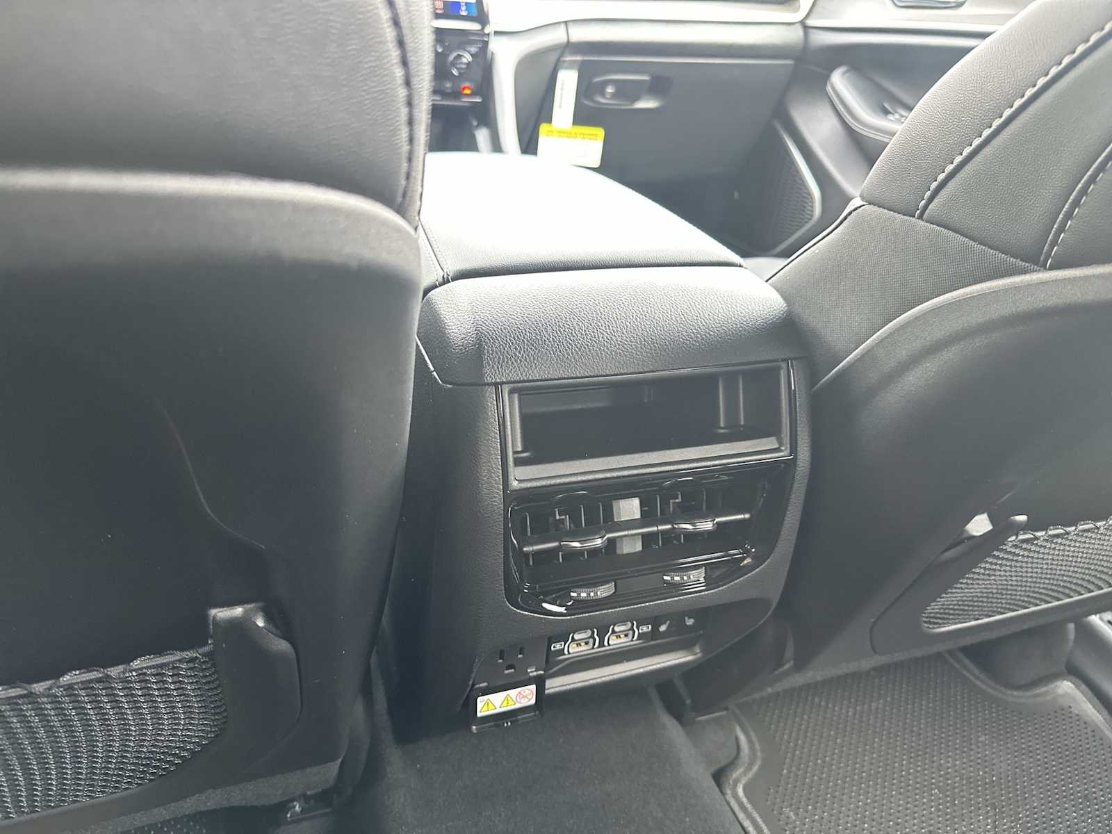 Thumbnail: 2025 Jeep Grand Cherokee - 22