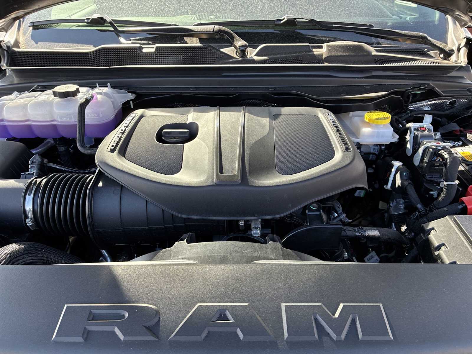 Thumbnail: 2026 RAM 1500 - 17