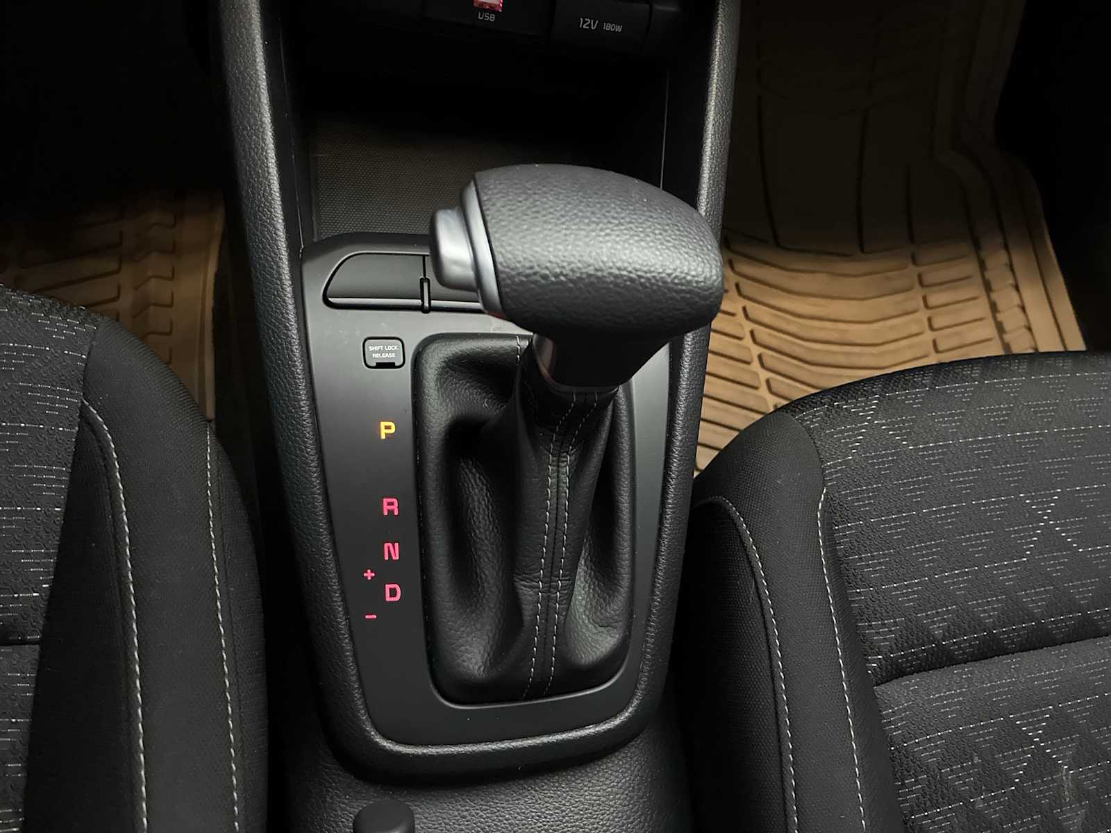 Thumbnail: 2021 Kia Rio - 20