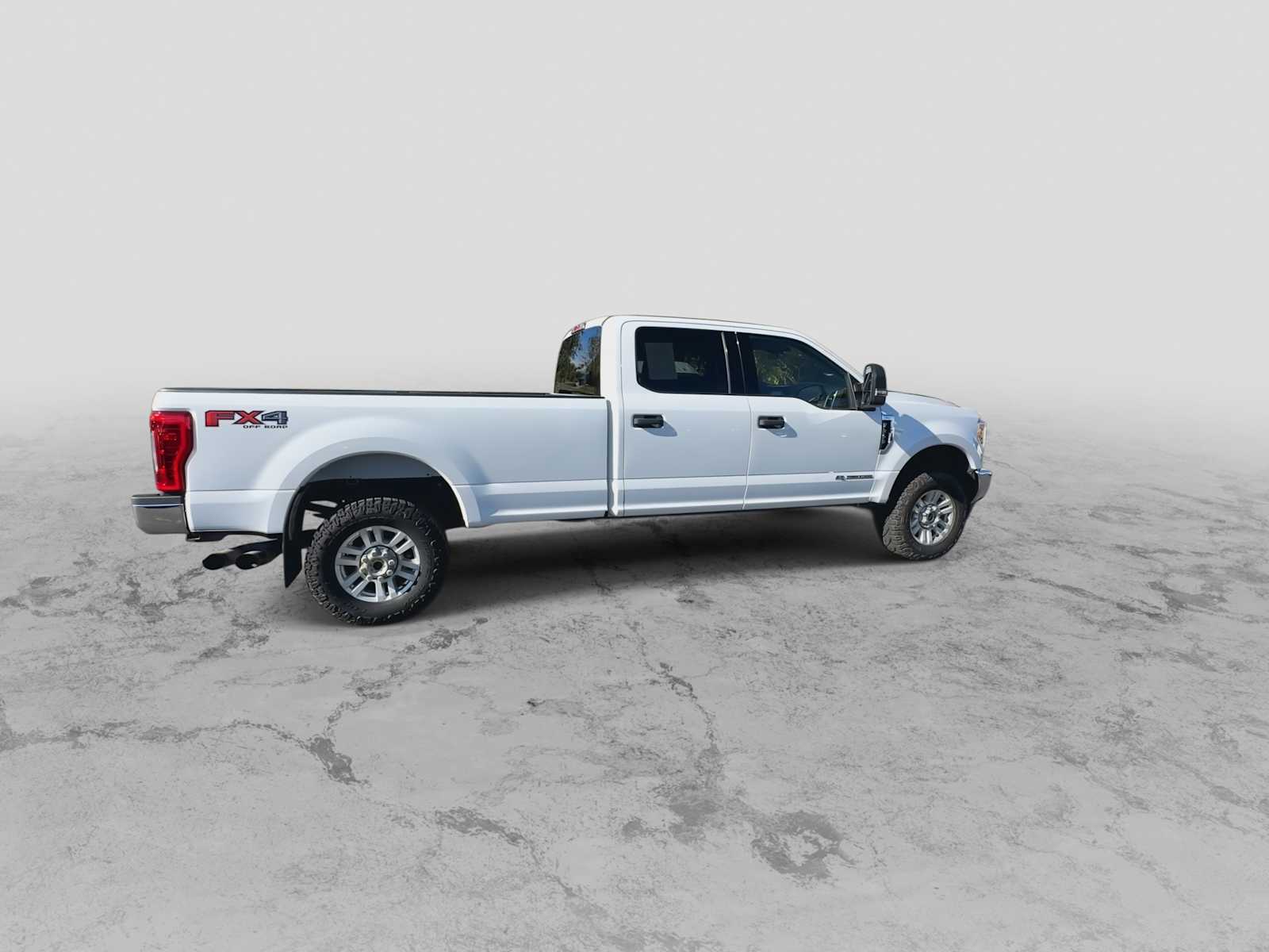 Thumbnail: 2017 Ford F-350 - 9