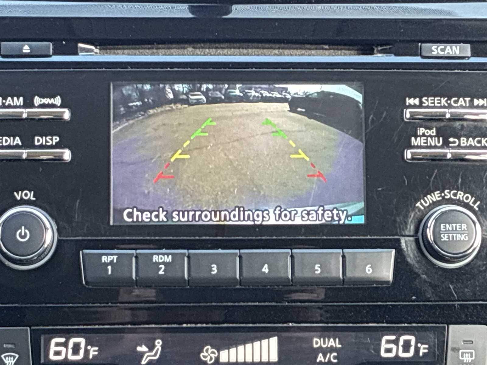 Thumbnail: 2017 Nissan Rogue - 22