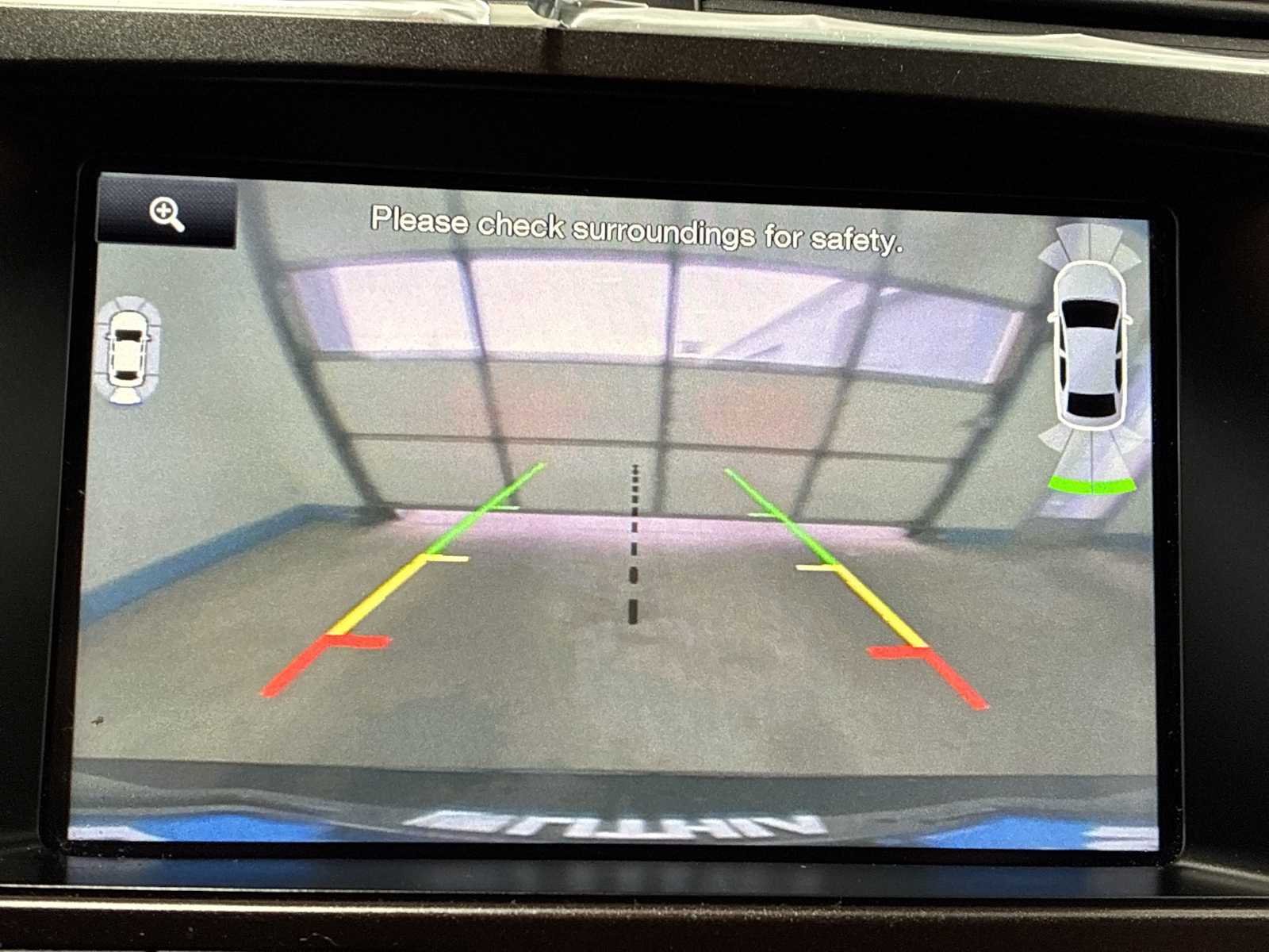 Thumbnail: 2016 Ford Explorer - 24