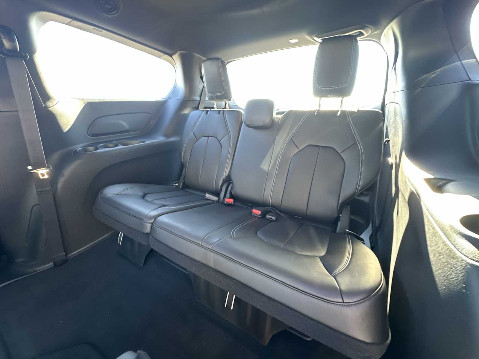 Thumbnail: 2026 Chrysler Pacifica - 23