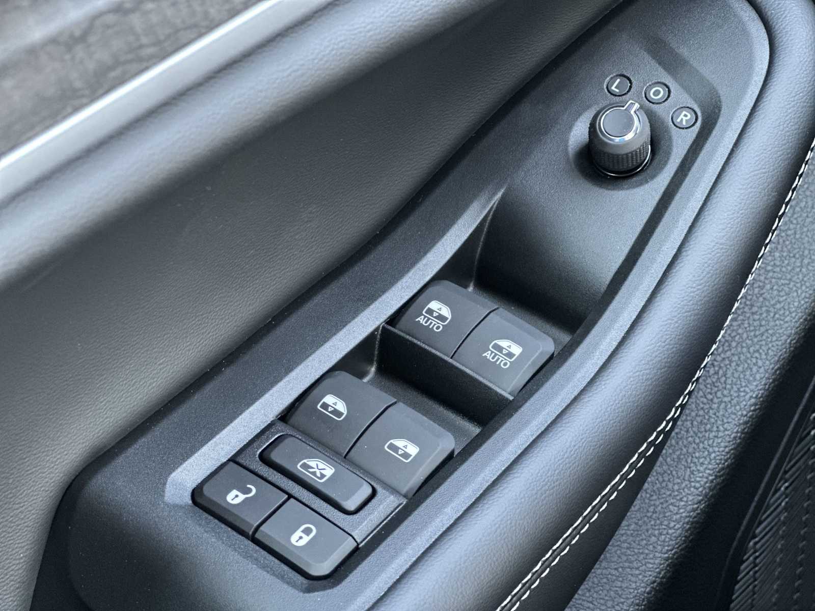 Thumbnail: 2025 Jeep Grand Cherokee - 15