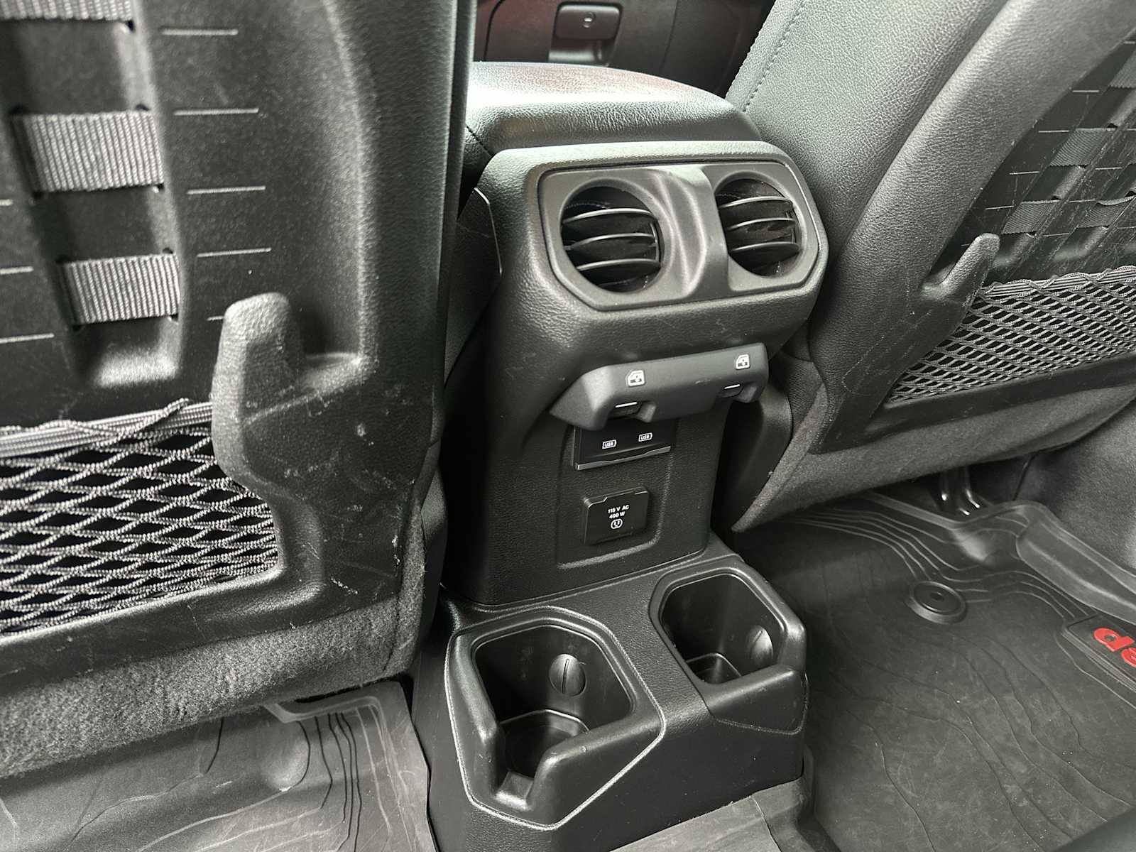 Thumbnail: 2021 Jeep Gladiator - 21