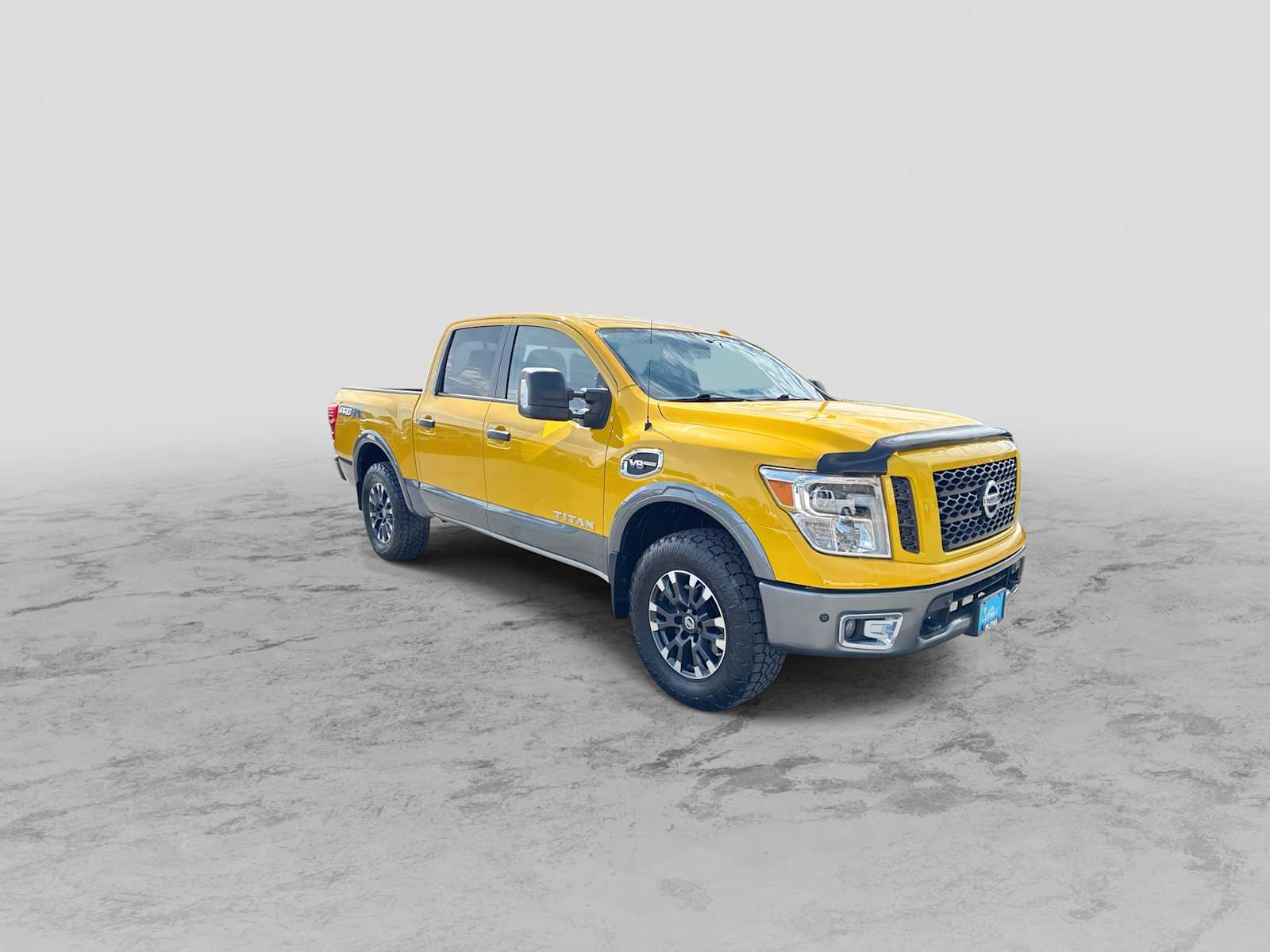 Thumbnail: 2017 Nissan Titan - 2