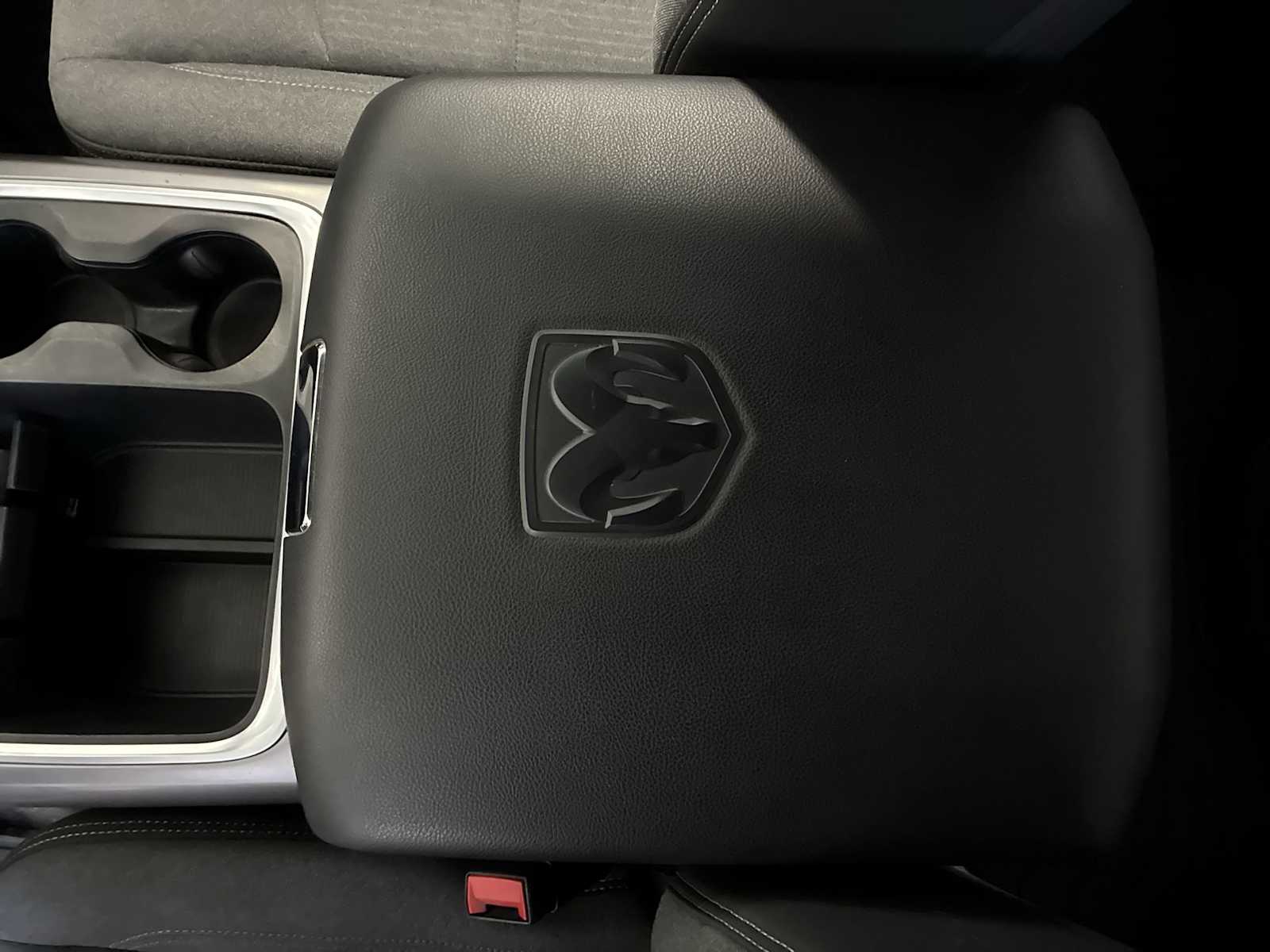 Thumbnail: 2021 RAM 1500 Classic - 21