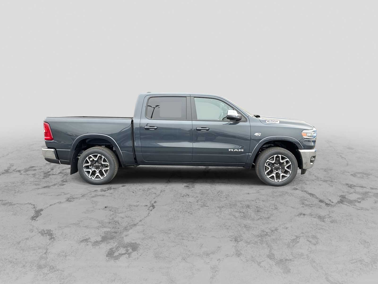 Thumbnail: 2026 RAM 1500 - 9