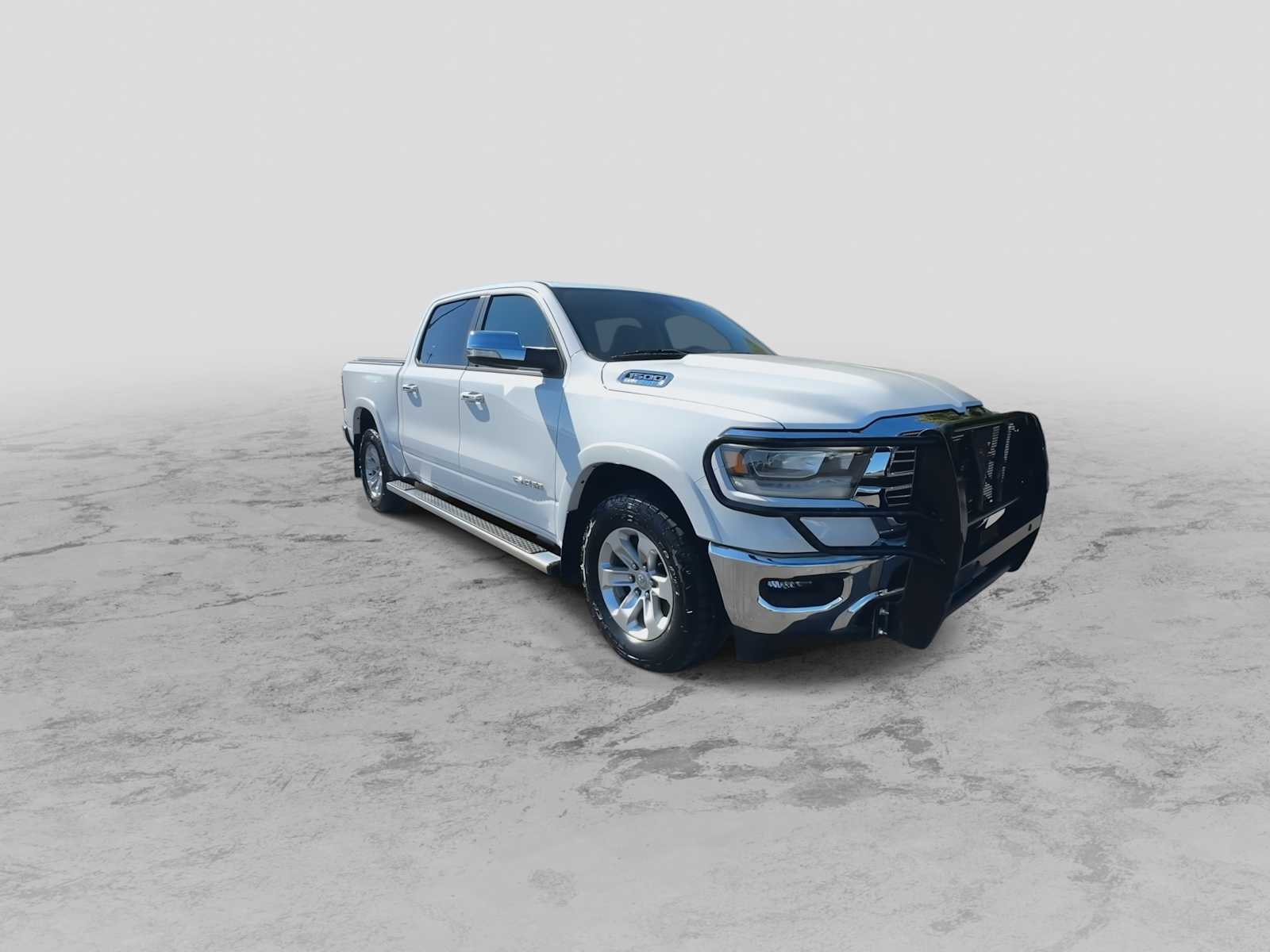 2022 Ram 1500 Laramie photo 2