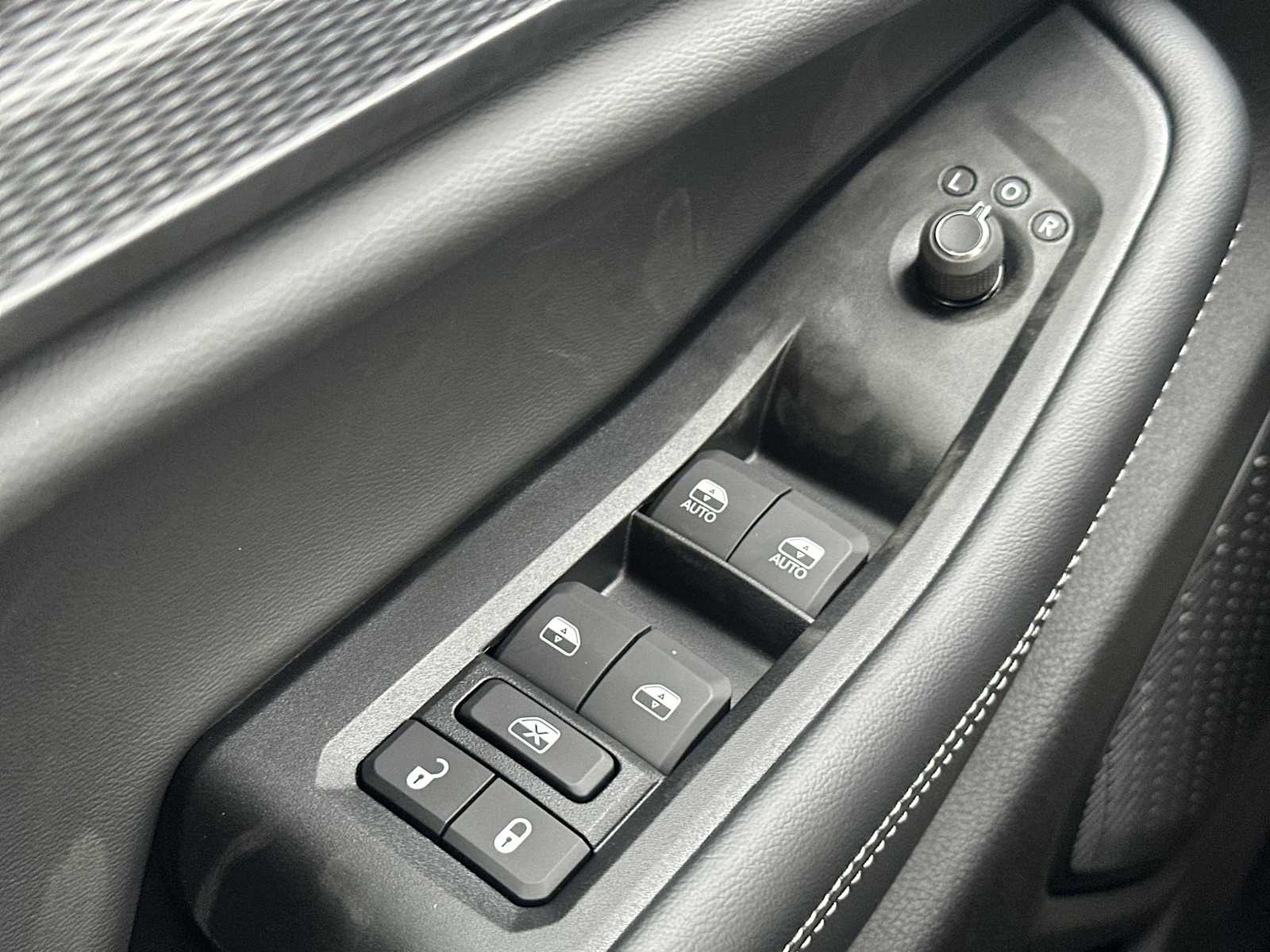 Thumbnail: 2025 Jeep Grand Cherokee - 15