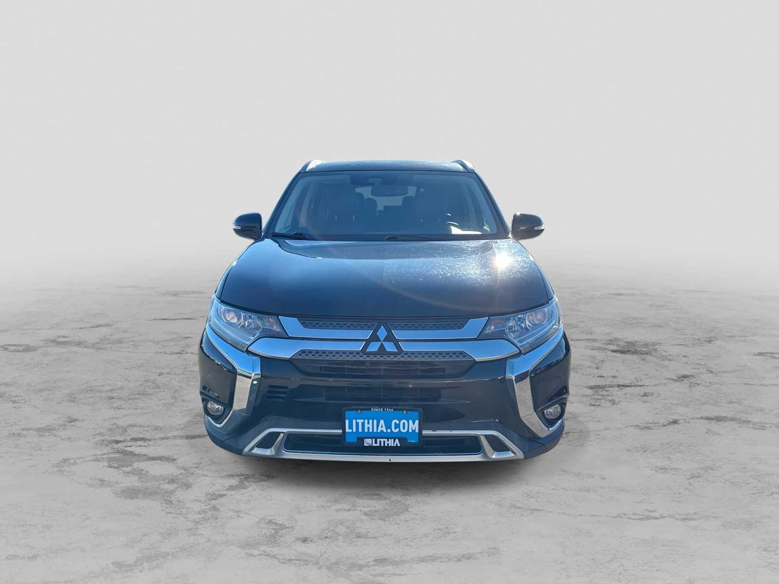 Thumbnail: 2020 Mitsubishi Outlander - 3