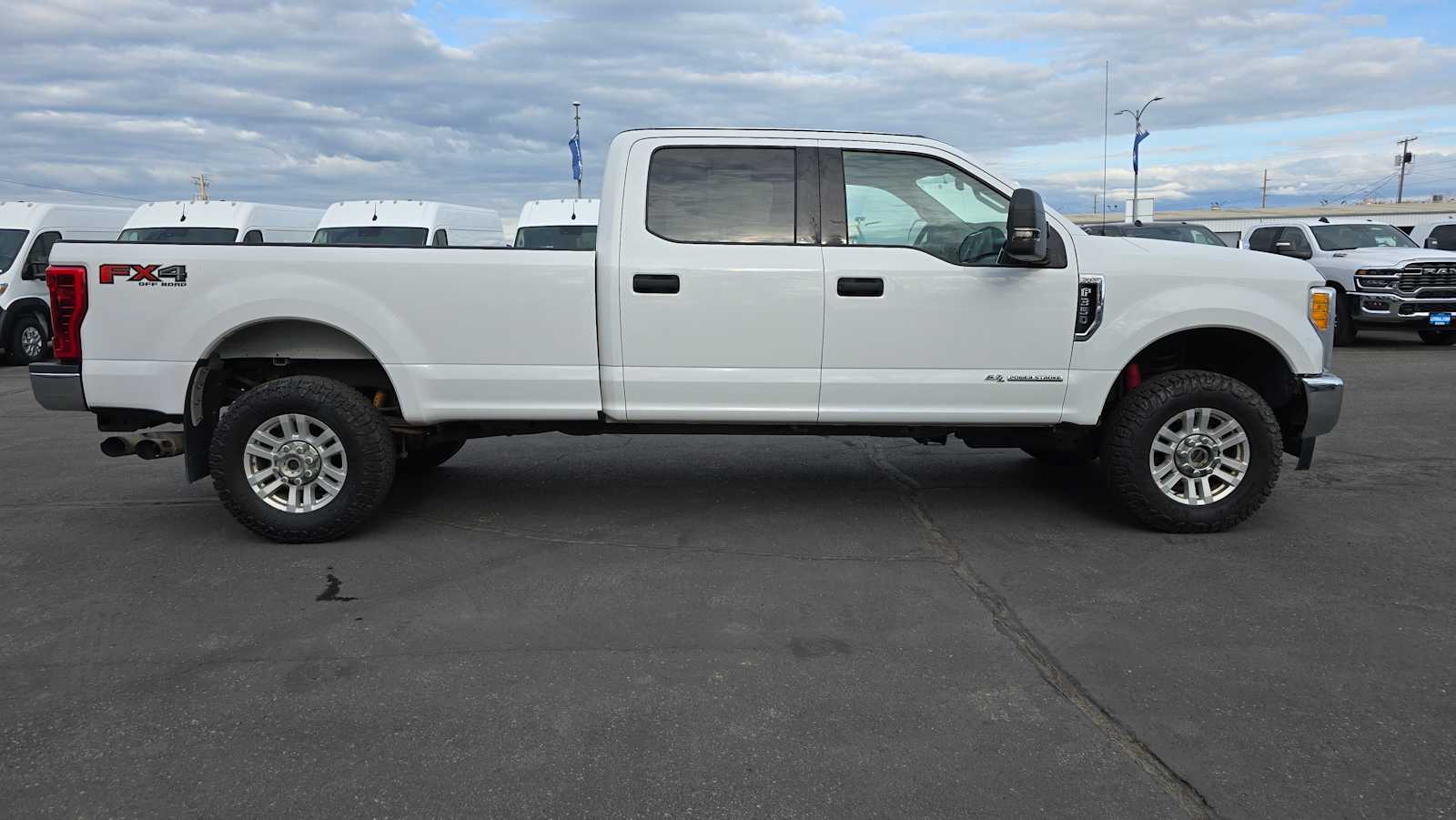 Thumbnail: 2017 Ford F-350 - 5