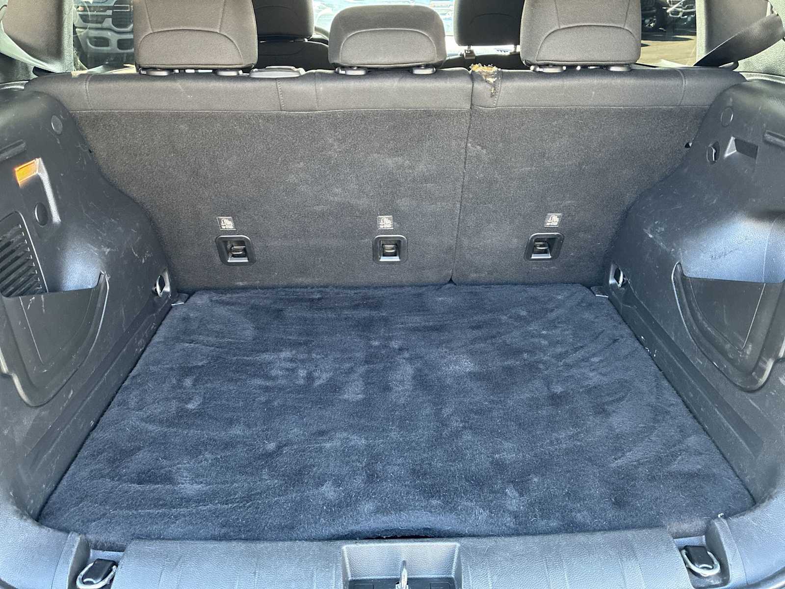 Thumbnail: 2020 Jeep Renegade - 19