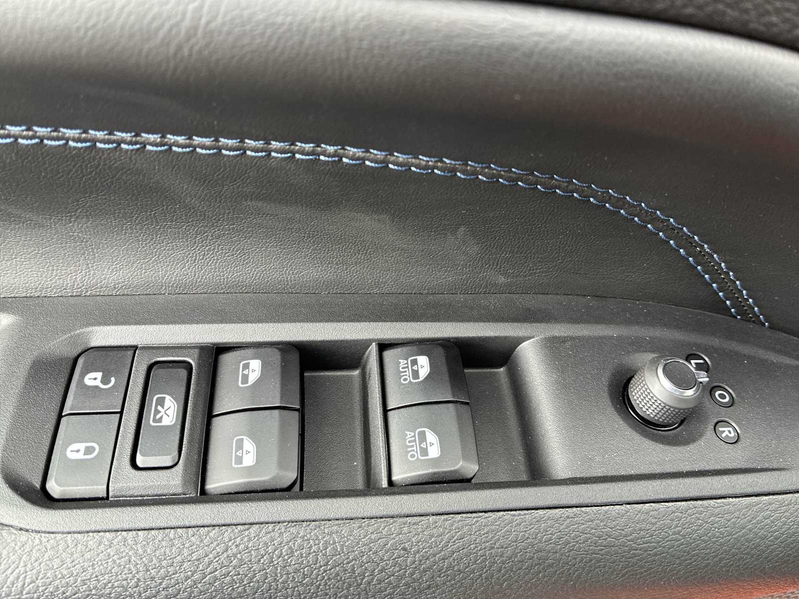 Thumbnail: 2026 Jeep Compass - 15