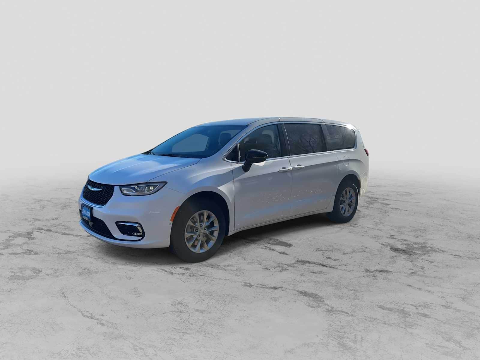 Thumbnail: 2026 Chrysler Pacifica - 4