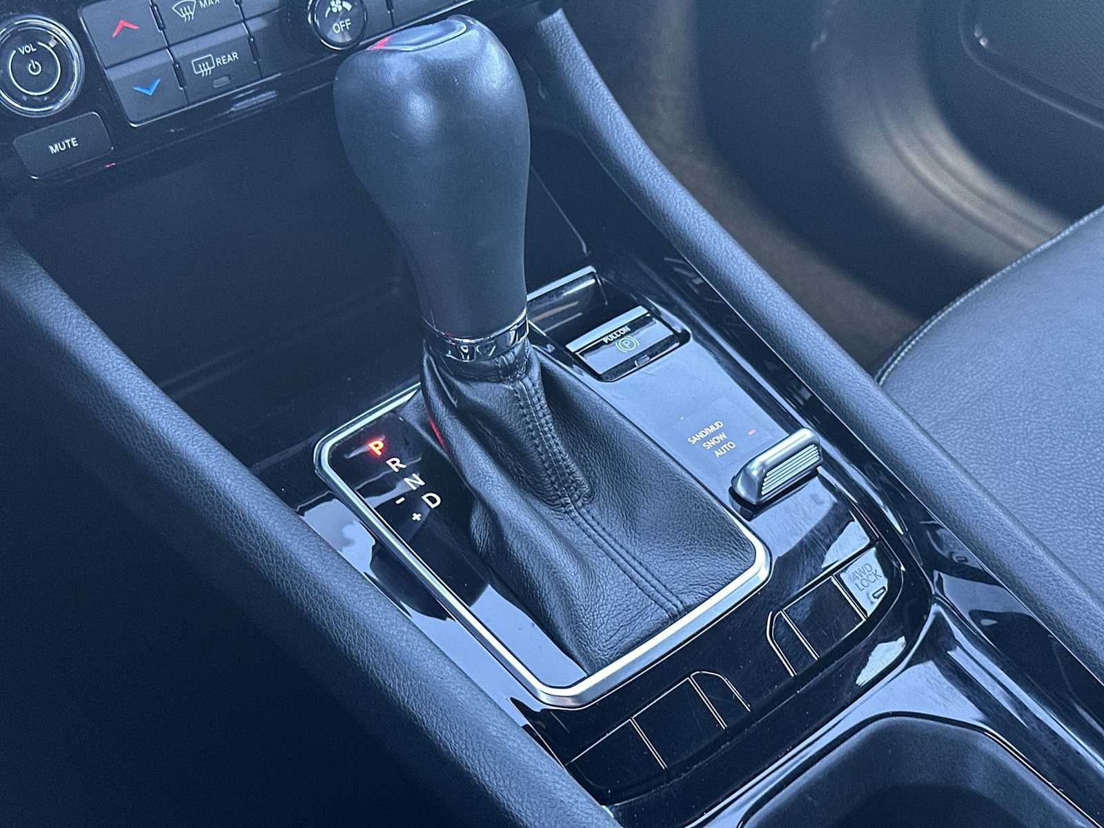 Thumbnail: 2023 Jeep Compass - 19