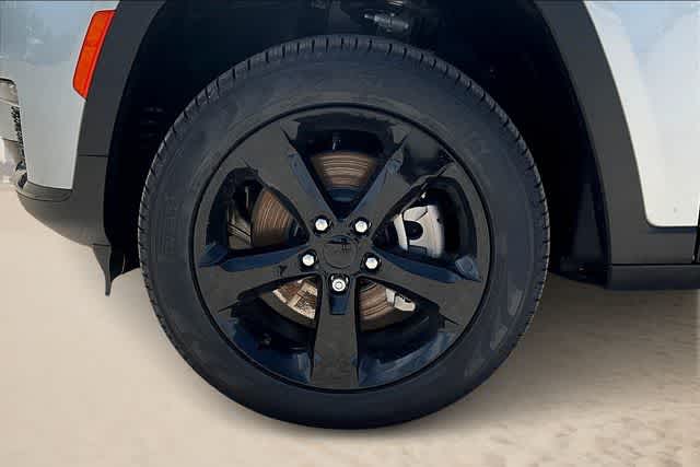 Thumbnail: 2025 Jeep Grand Cherokee - 8