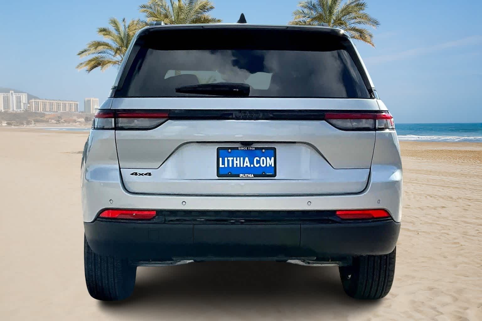 Thumbnail: 2025 Jeep Grand Cherokee - 5