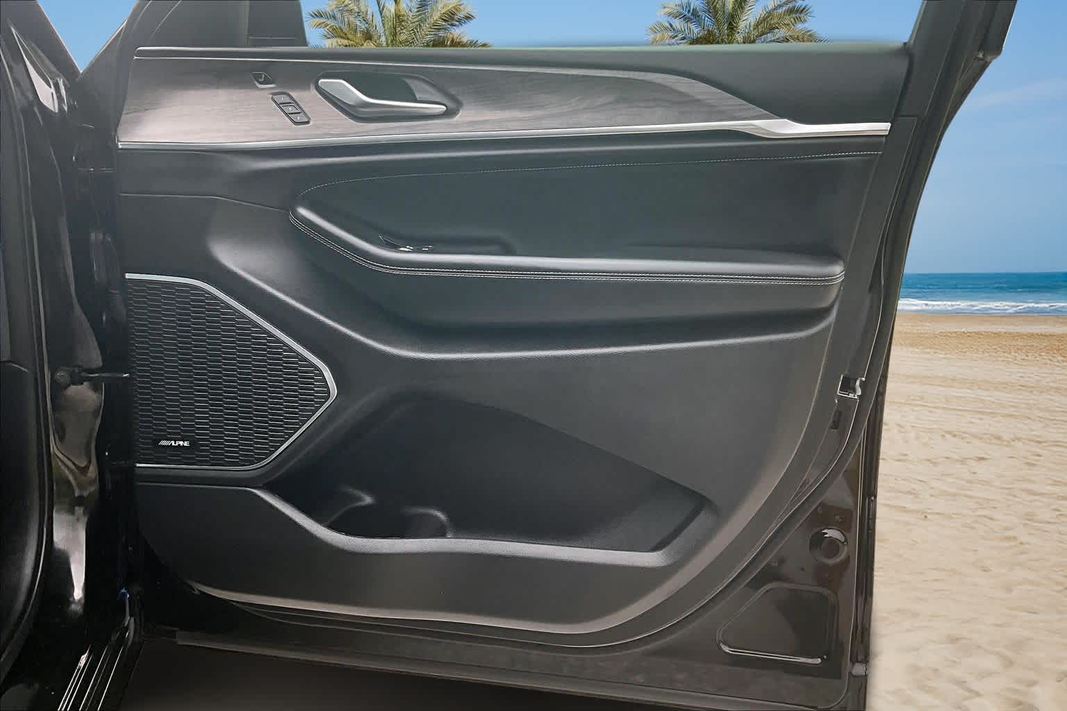 Thumbnail: 2023 Jeep Grand Cherokee - 26