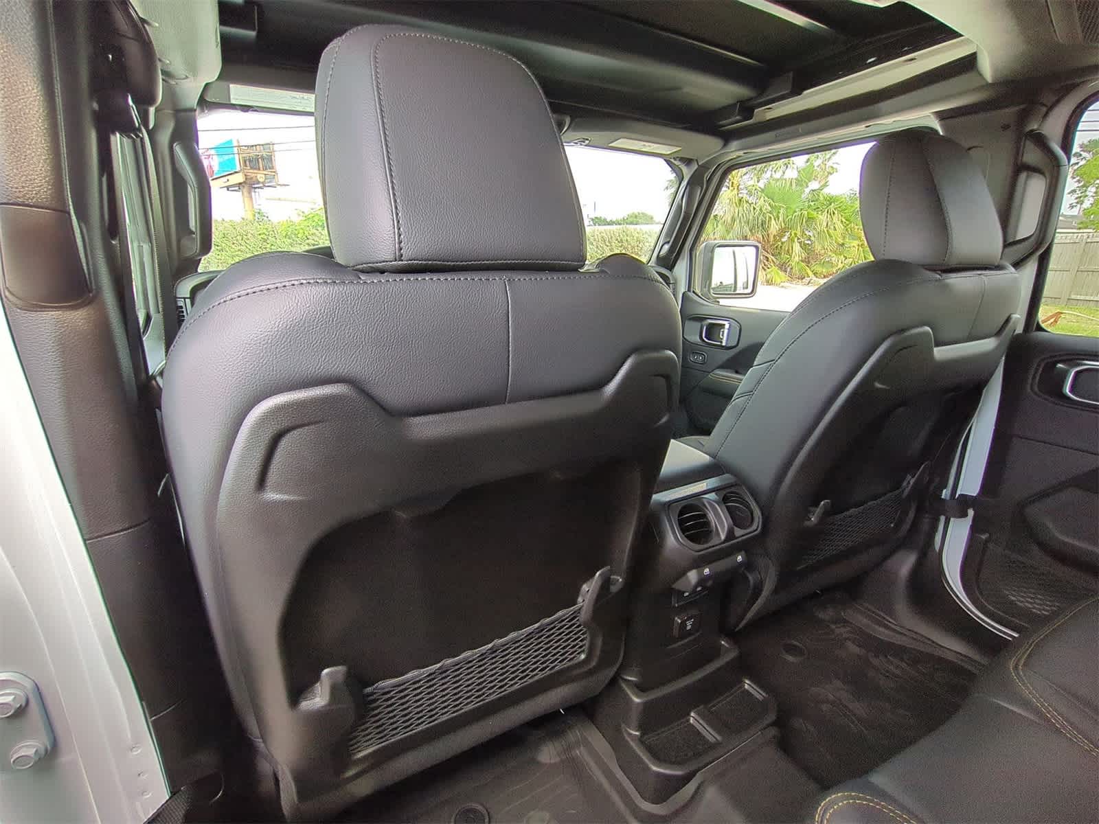 Thumbnail: 2025 Jeep Wrangler - 19