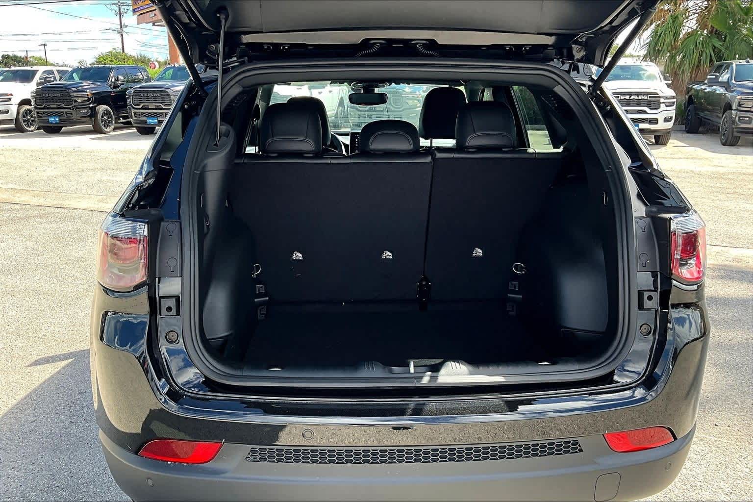 Thumbnail: 2026 Jeep Compass - 19