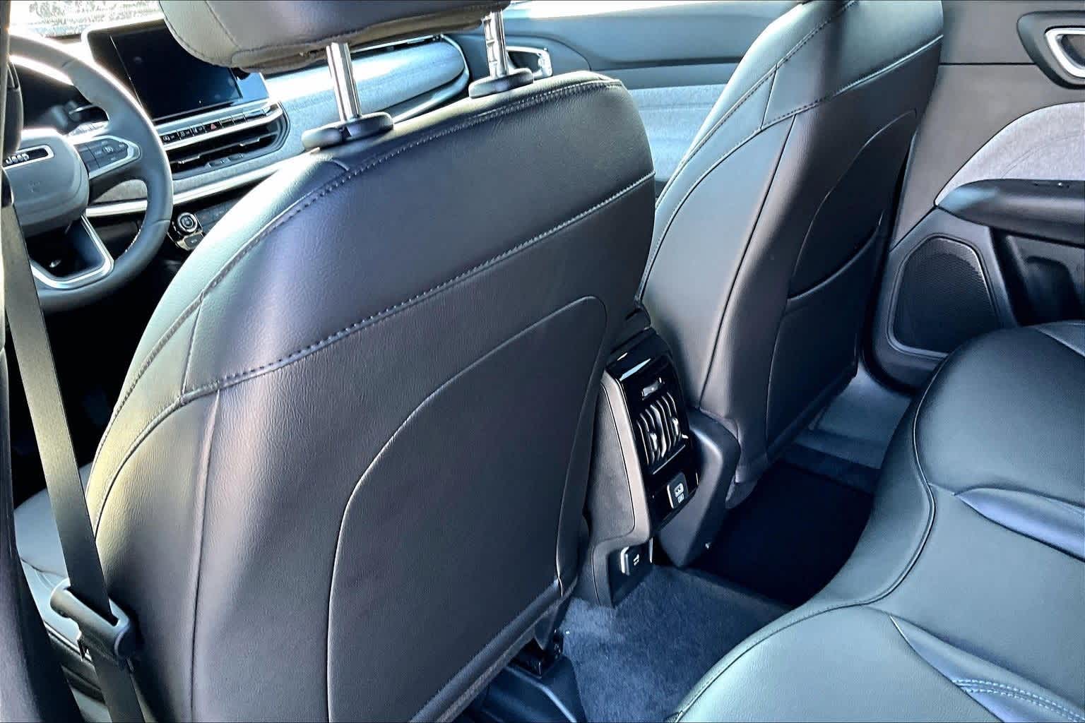 Thumbnail: 2026 Jeep Compass - 11