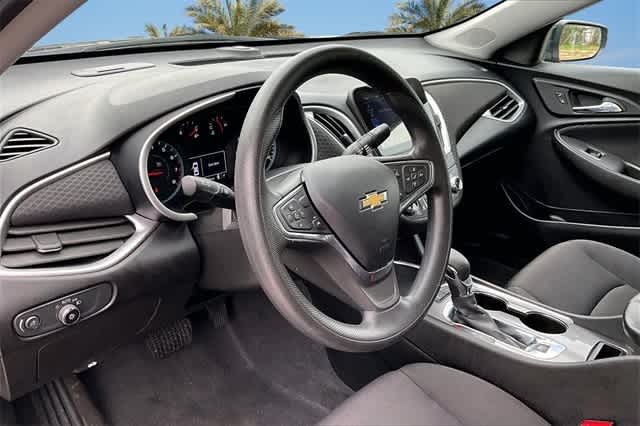 Thumbnail: 2024 Chevrolet Malibu - 2