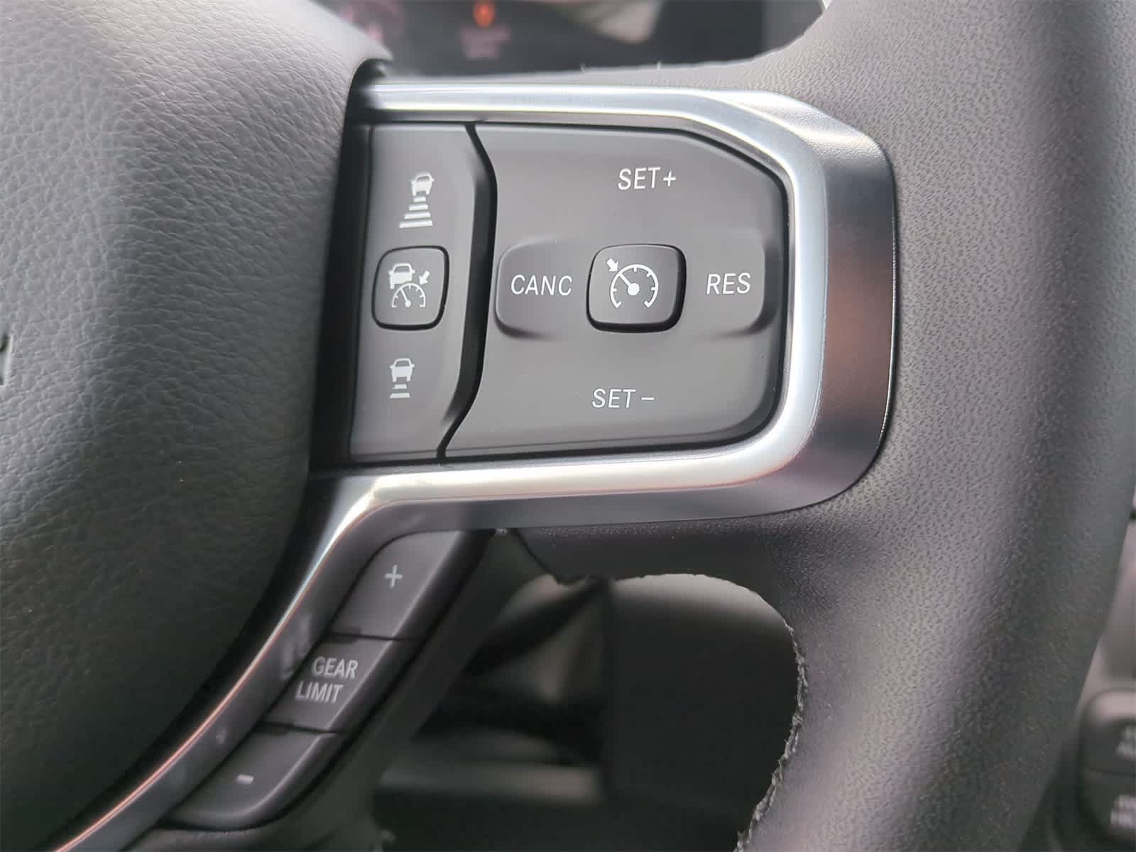 Thumbnail: 2025 RAM 1500 - 25