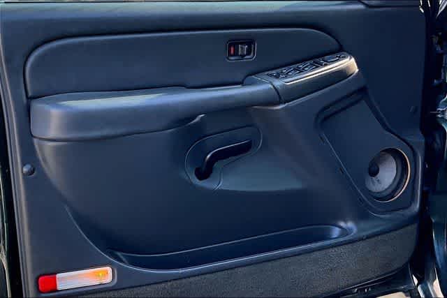 Thumbnail: 2004 Chevrolet Silverado 1500 - 10
