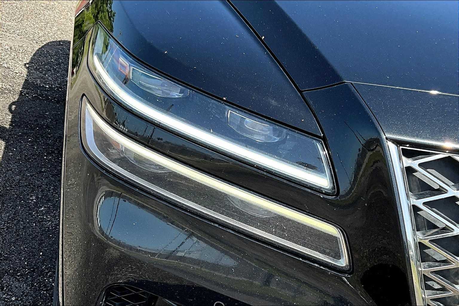 Thumbnail: 2021 Genesis GV80 - 31