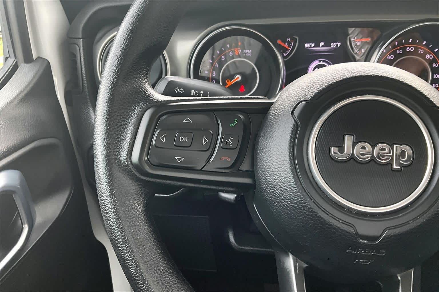 Thumbnail: 2023 Jeep Gladiator - 22