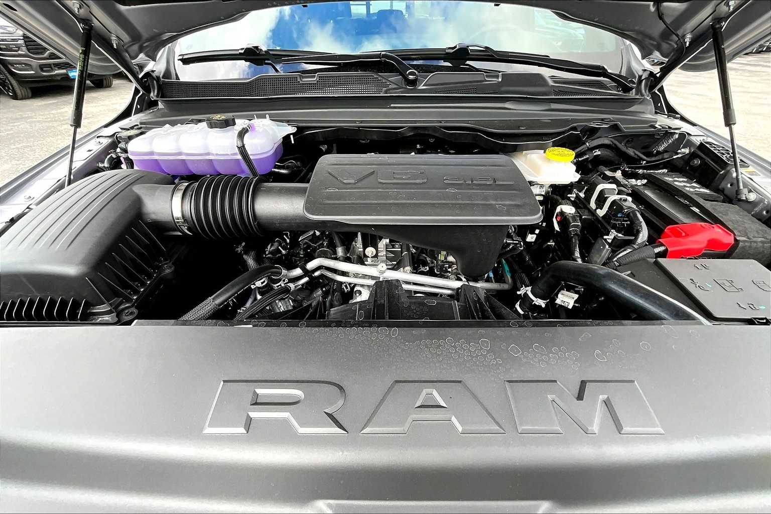 Thumbnail: 2025 RAM 1500 - 9