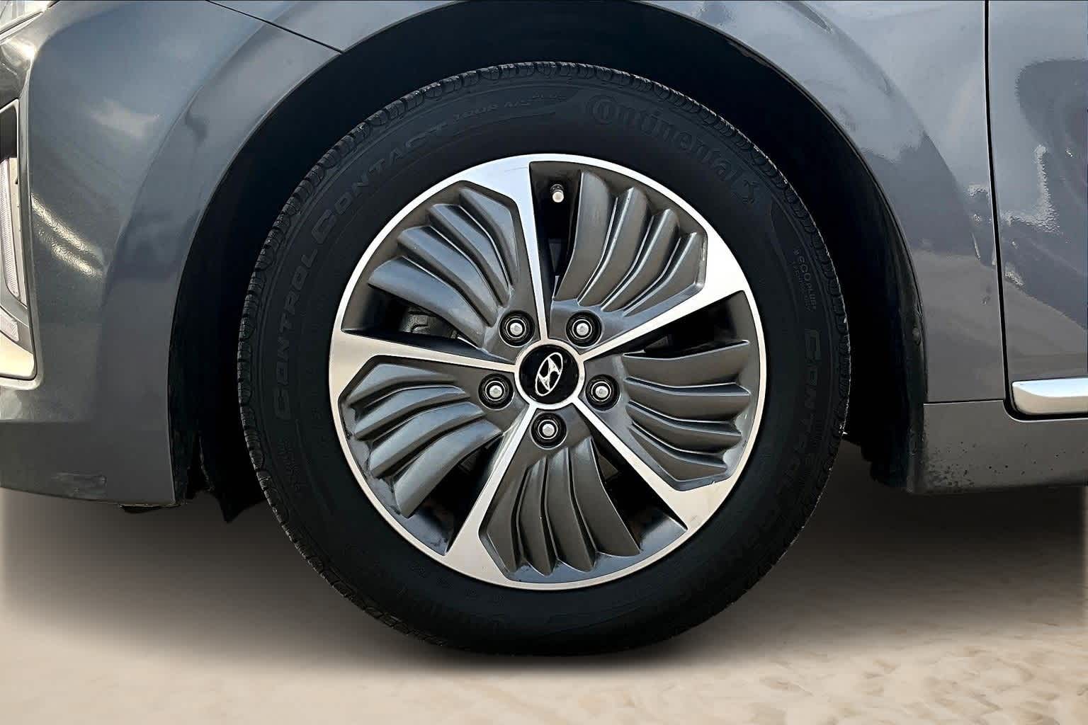 Thumbnail: 2020 Hyundai Ioniq - 6